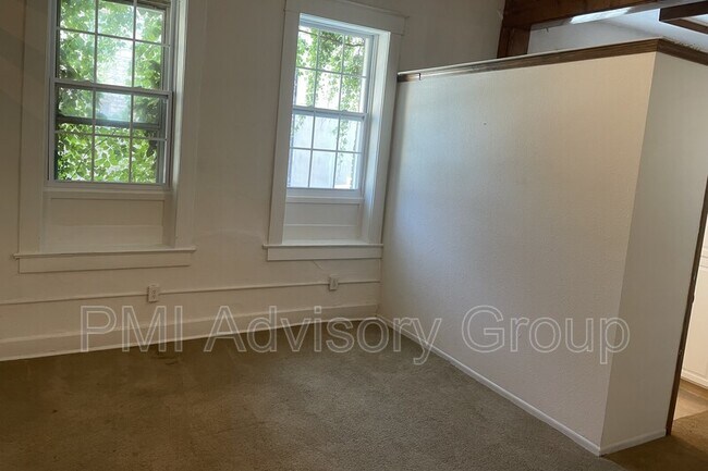 Foto del edificio - 114 SW 8th Ave