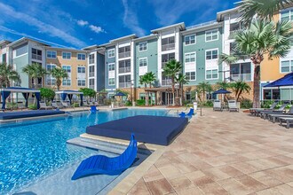 Building Photo - SOLA South Lux Apartments