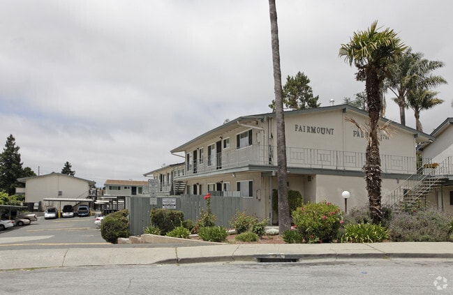 Building Photo - Fairmount Palms