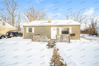 Building Photo - 251 Marchmont Dr