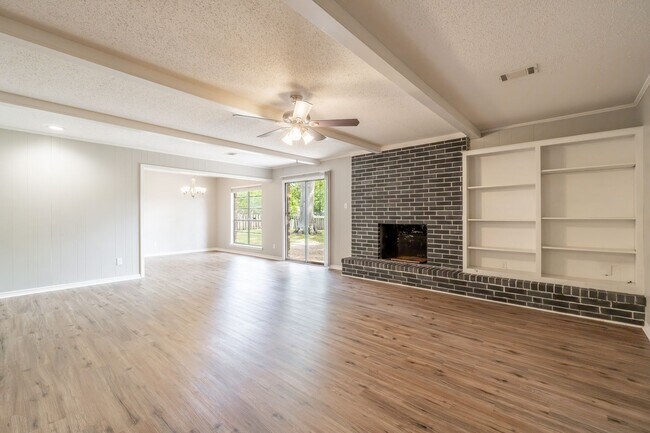 Building Photo - Beautiful 3 Bed 2 Bath Home for Rent in Fo...