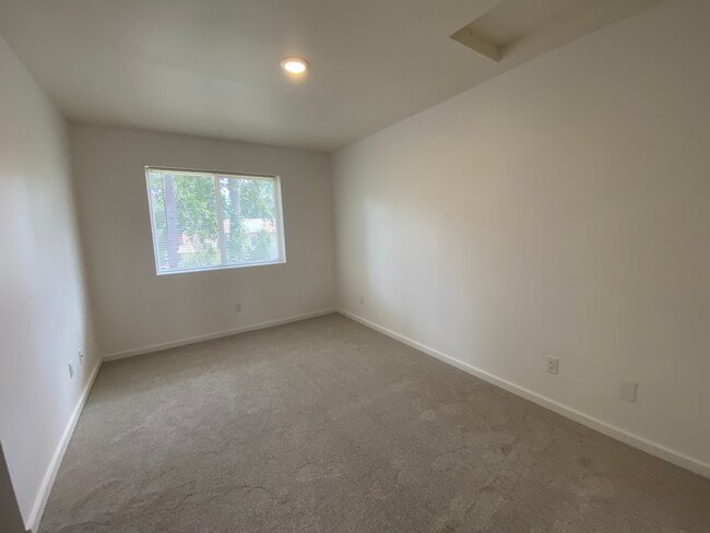 Building Photo - 17517 29th Ave E