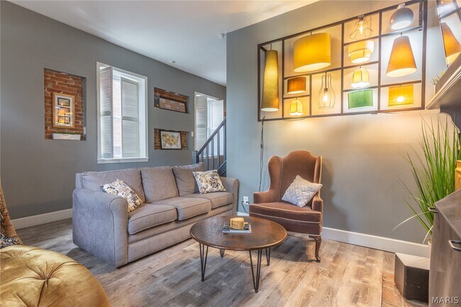 Foto del edificio - 908 Hickory St