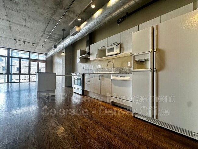 Building Photo - 1499 Blake St