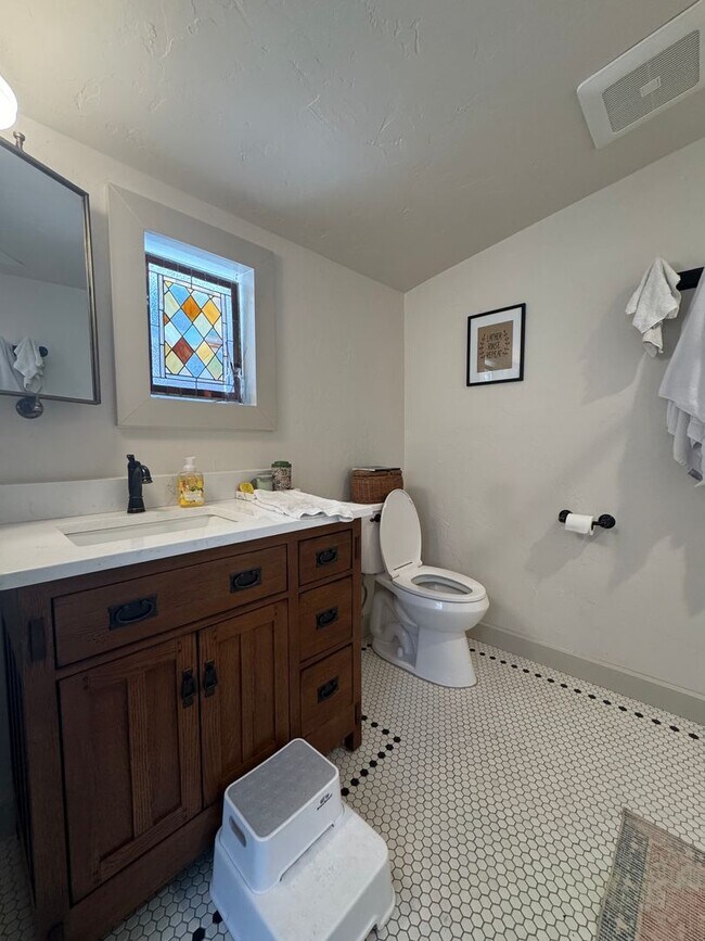 Foto del edificio - Updated 3 Bed/ 2 Bath Rental