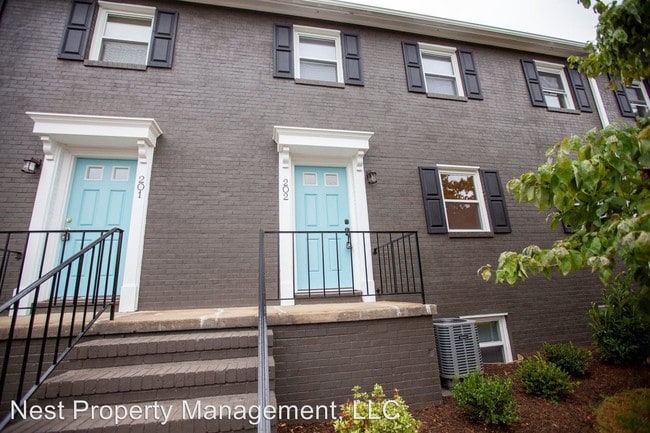 Building Photo - 1000 Monticello Rd