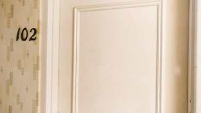 Building Photo - 3044 Sandwich St.