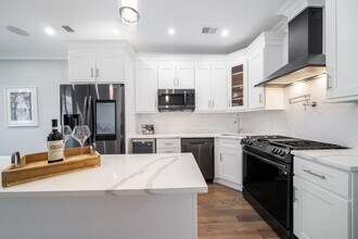 Building Photo - 195 Liberty Ave