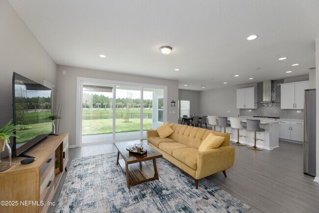 Building Photo - 350 Brookgreen Wy