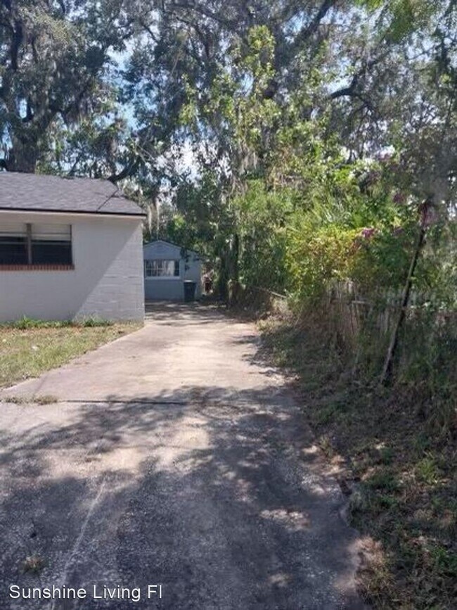 Foto del edificio - 4 br, 2 bath House - 7353 Elwood Ave
