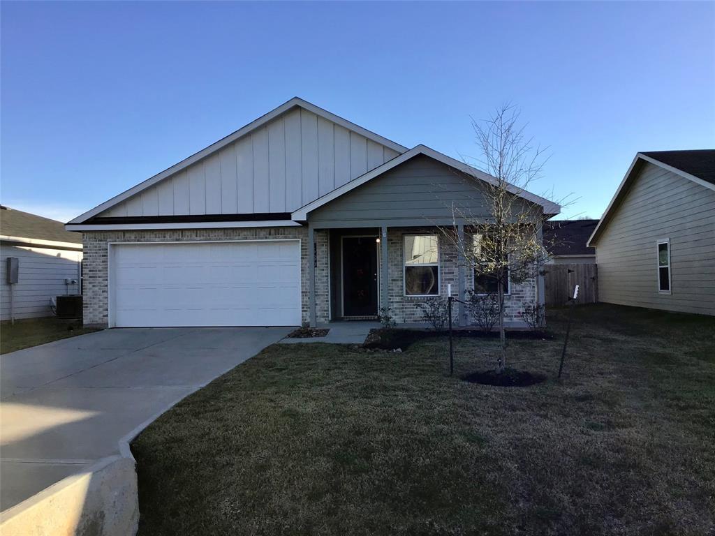 Foto principal - 15690 Briar Frst Dr