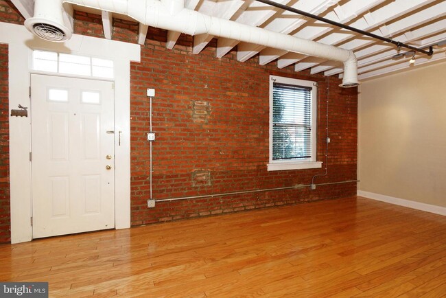 Building Photo - 507 Keystone Alley