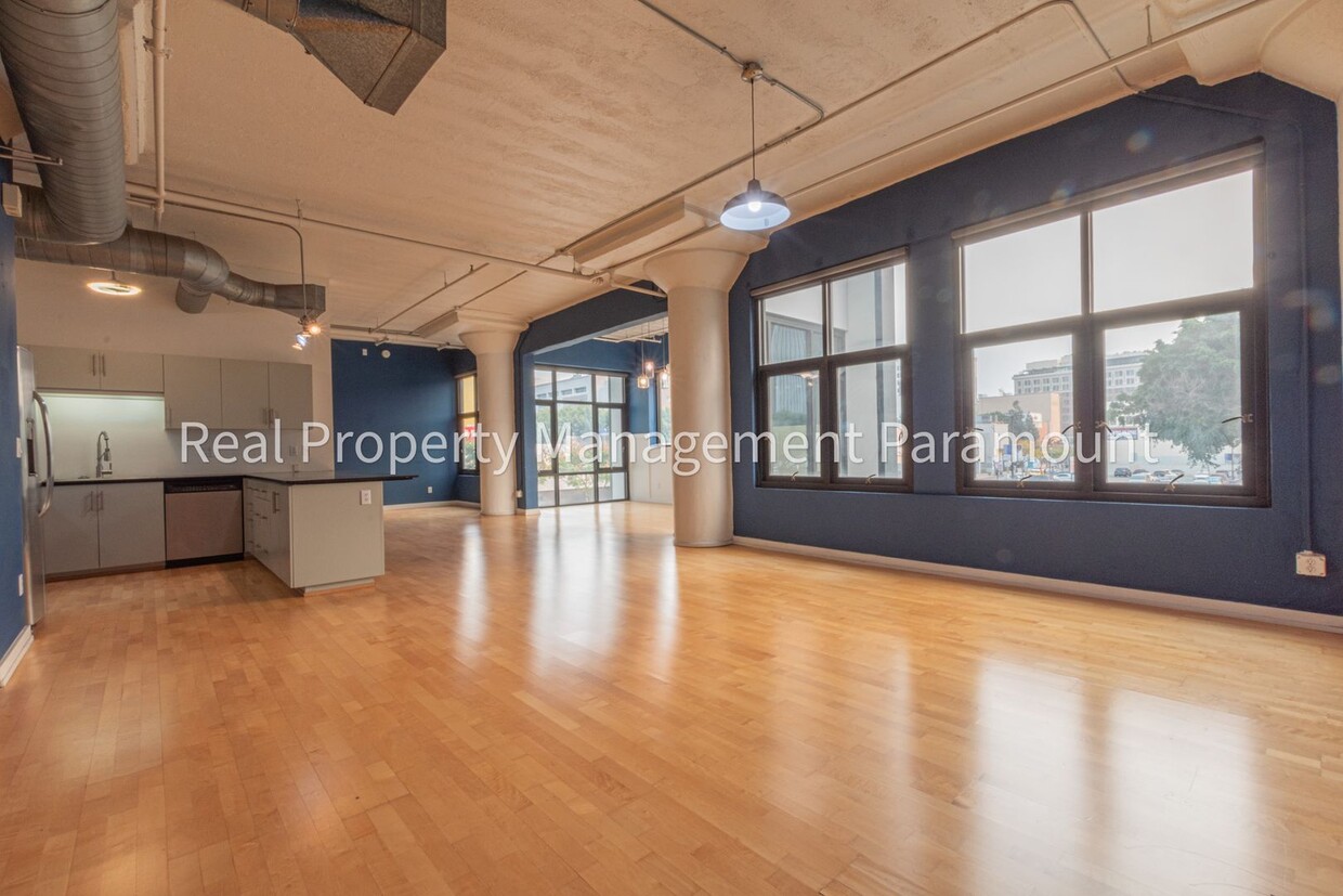 Foto principal - Beautiful Apartment in Downtown Los Angeles!