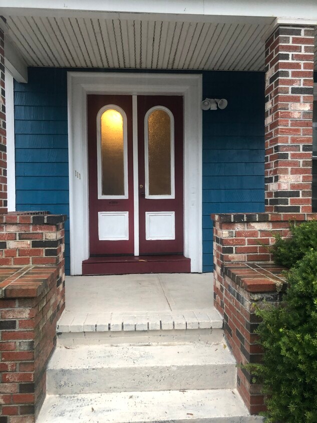 Foto principal - 111 Maxfield St