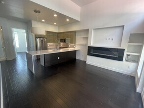 Building Photo - 3030 Wilson Ct