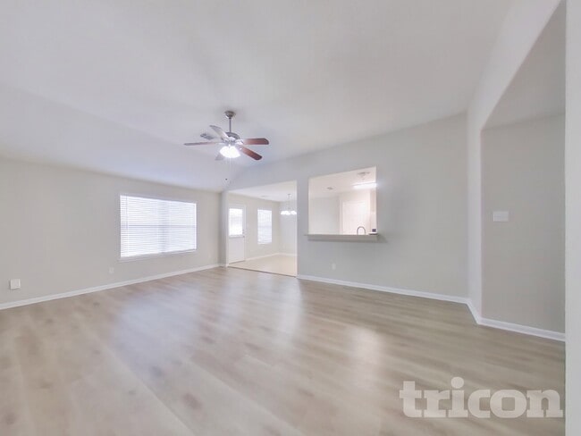 Building Photo - 14045 Buckskin Dr