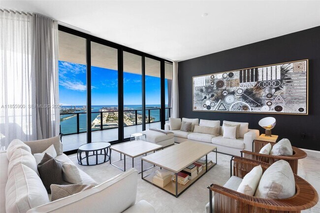 Foto del edificio - 1000 Biscayne Blvd