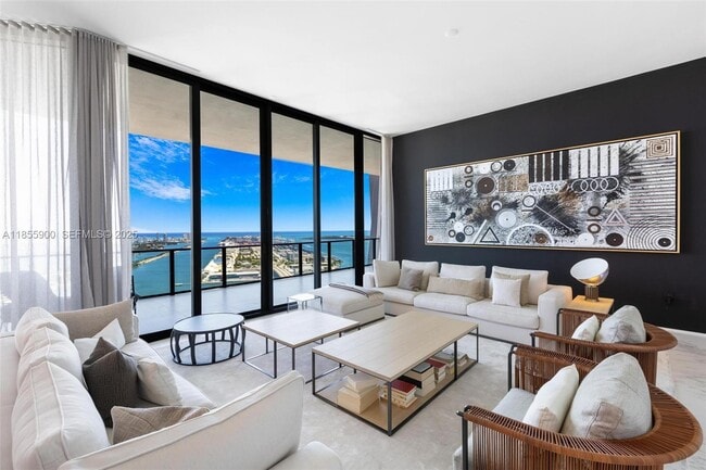 Building Photo - 1000 Biscayne Blvd