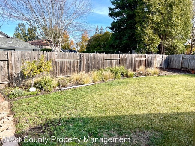 Building Photo - 3 br, 2 bath House - 1234 Cloister Ct