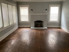 Building Photo - 1122 I St