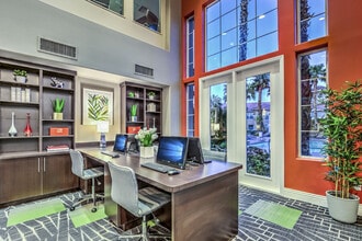 Building Photo - Tivoli