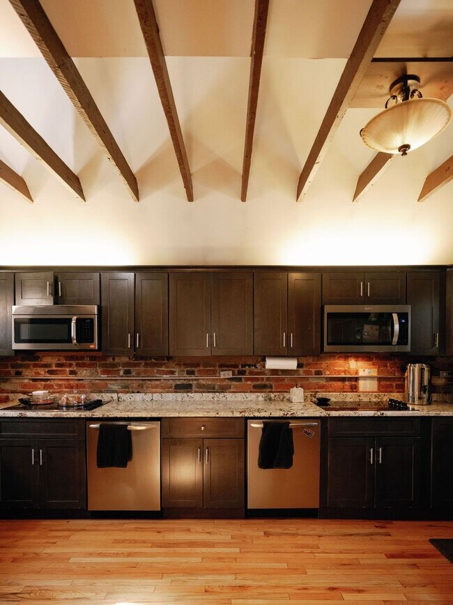 Building Photo - Beautiful Single Family Home for rent