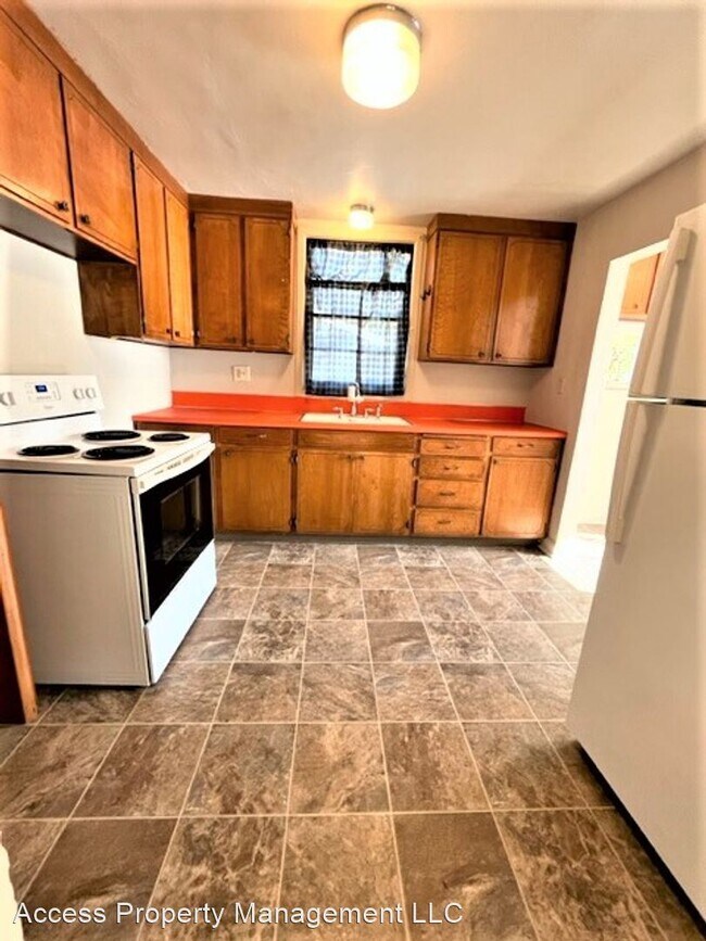 Building Photo - 2 br, 1 bath House - 1117 N College St
