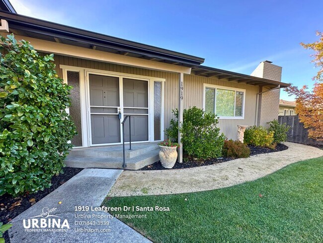 Building Photo - Move-In Ready 3-Bedroom Gem in Santa Rosa with Gorgeous Outdoor Space!