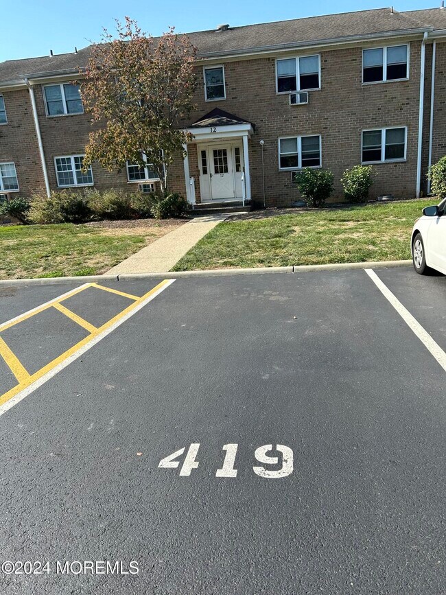 Foto del edificio - 12 Manchester Ct