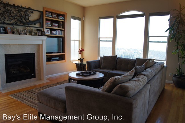 Foto del edificio - 3 br, 2.5 bath House - 8257 Skyline Cir