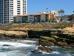 Building Photo - 909 Coast Blvd