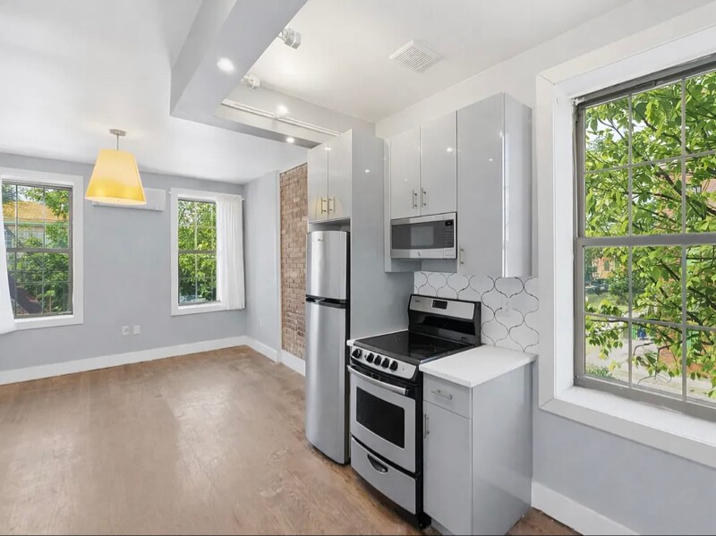 Foto del edificio - 417 Throop Ave