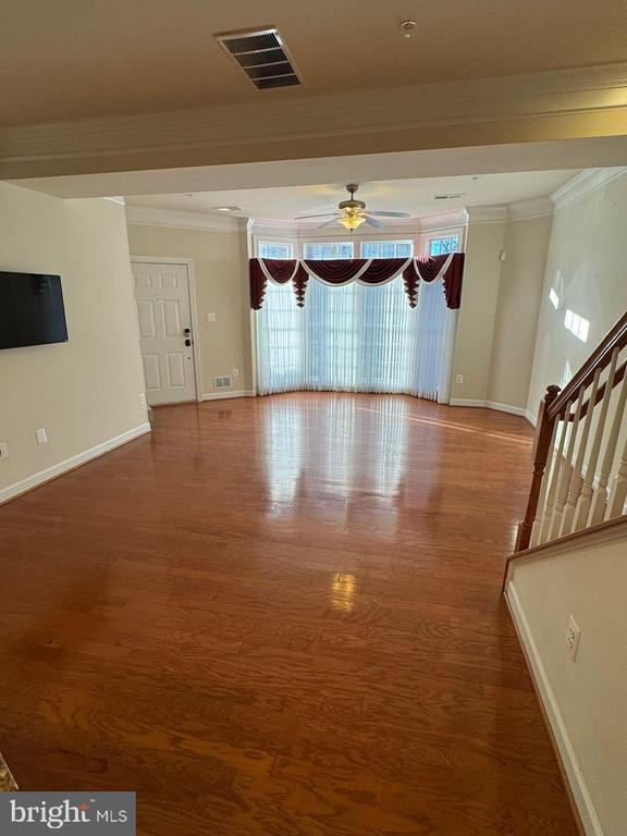 Foto del edificio - 9500 Hyde Pl