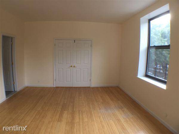 Foto del edificio - 217 E 25th St