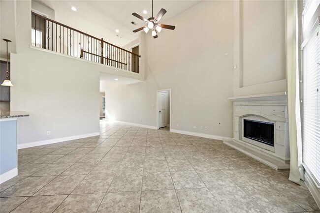 Foto del edificio - 27707 Lodgemist Ct