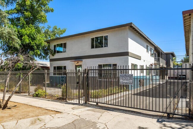 Foto del edificio - 14210 Calvert St