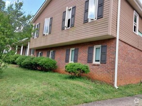 Building Photo - 1730 Cedar Grove Dr