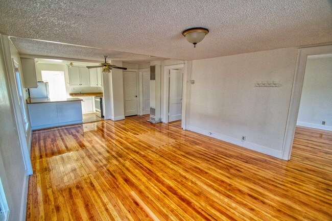 Building Photo - 959 Ralston St