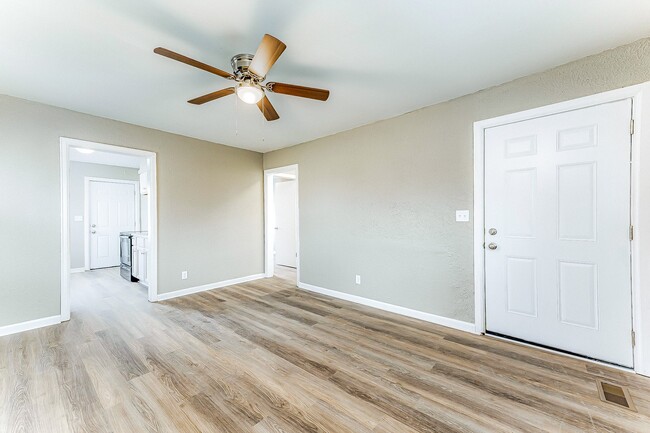 Foto del edificio - Central Park Apartments