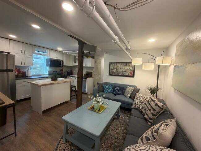 Foto del edificio - 5614 N Wayne Ave