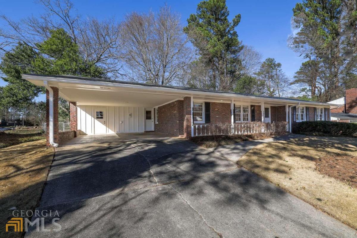 1050 Tuxedo Dr, Roswell, GA 30075 House Rental in Roswell, GA