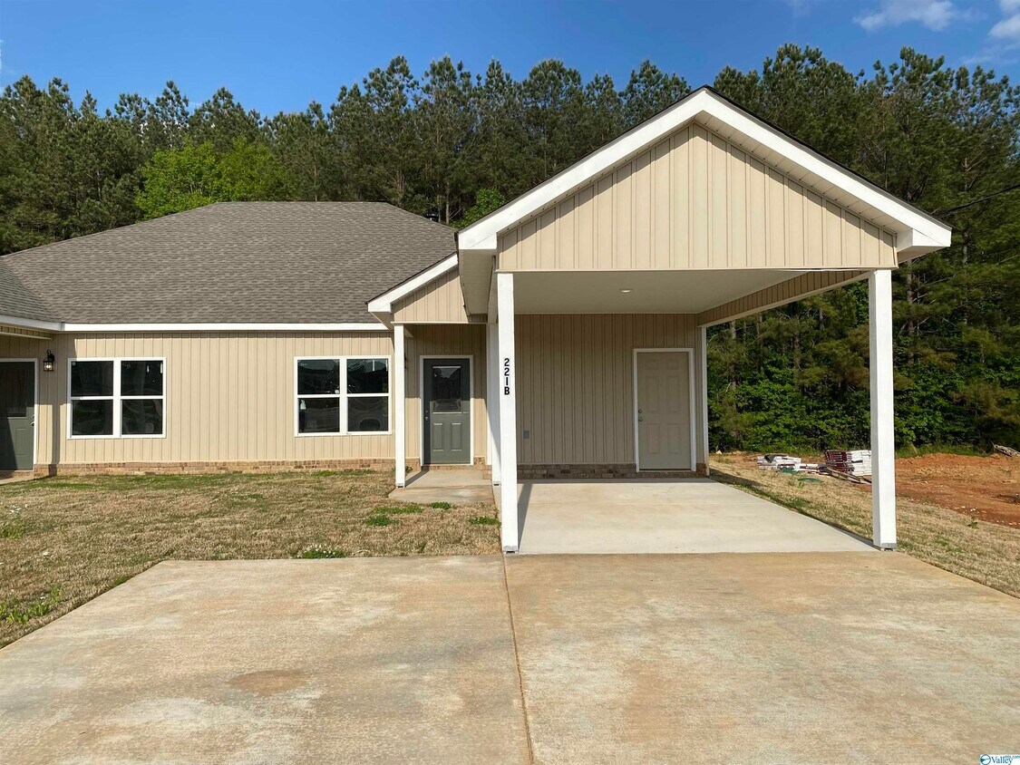 221 Fern Bank Dr, Hazel Green, AL 35750 Townhome Rentals in Hazel