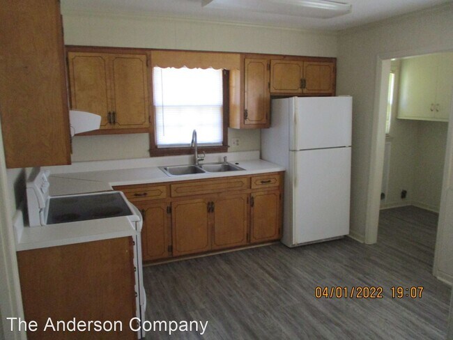 Foto del edificio - 3 br, 2 bath House - 2000 Acker Dr.