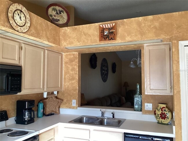 Building Photo - 13931 Timberland Dr