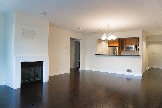 Building Photo - 1711 E Olive Way