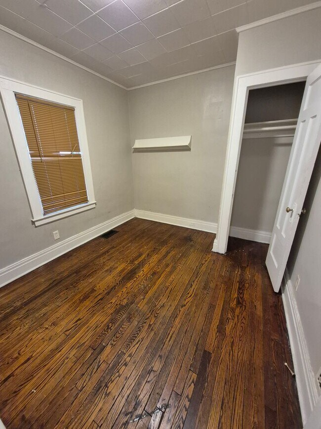 Foto del edificio - Tickle Realty, LLC