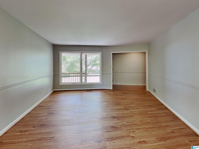 Building Photo - 1624 Belvedere Dr