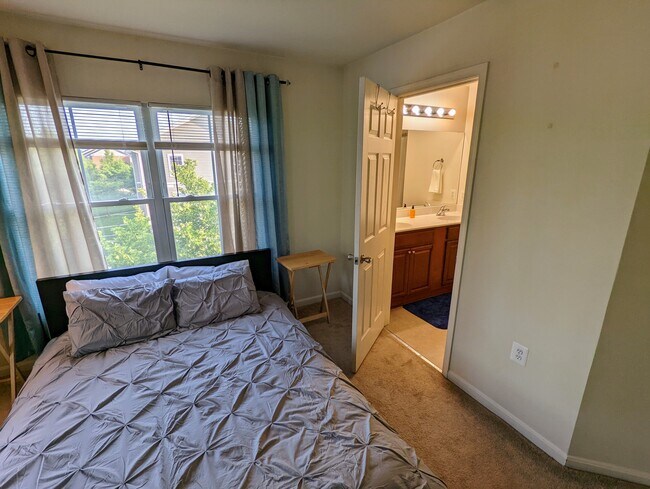 Foto del edificio - 3221 Stanton Rd SE