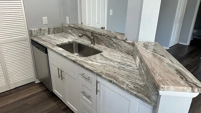 Foto del edificio - 1009 Autumn Woods Ln