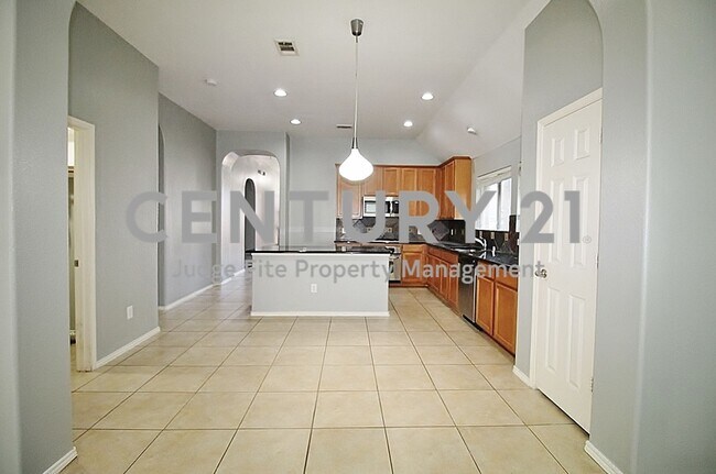 Building Photo - Fabulous 3/2/2 in Frisco For Rent!